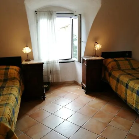 Casa Del 1400 Nell'antico Borgo Di *