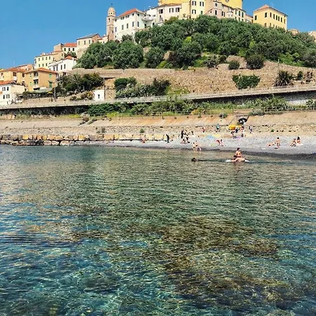 Casa Del 1400 Nell'antico Borgo Di Ferienhaus Cervo